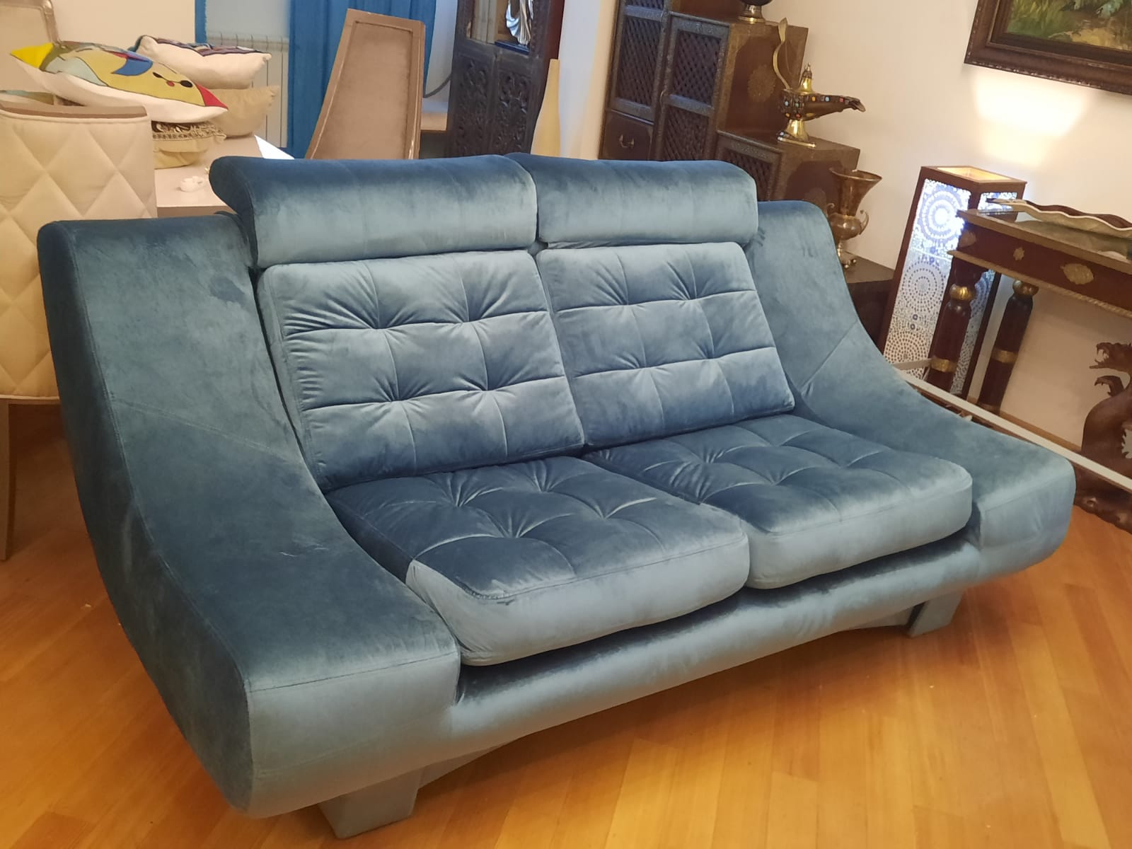 Обивка дивана на дому. Семиозерье